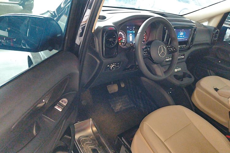 2024 Mercedes-Benz Vito - Main View
