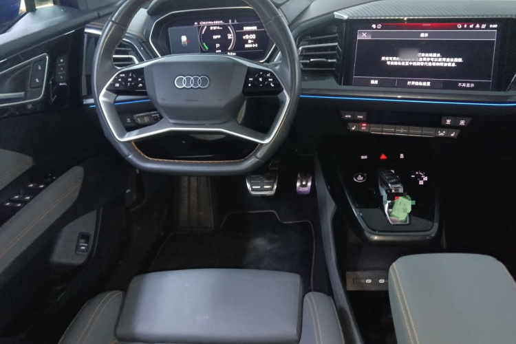 2022 Audi e-tron - Main View