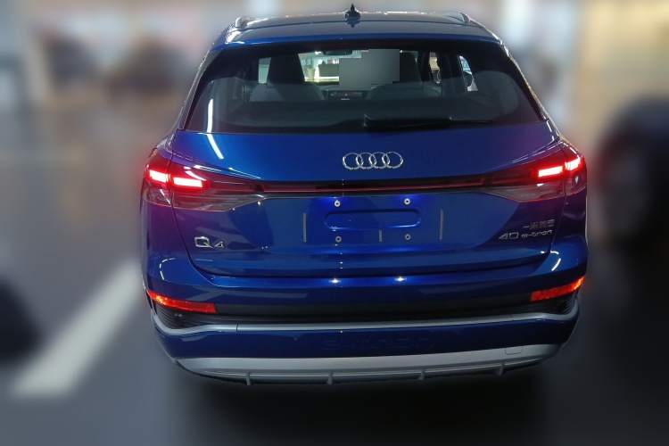 2022 Audi e-tron - Main View