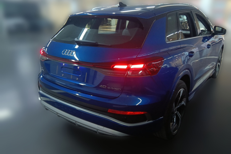2022 Audi e-tron - Main View