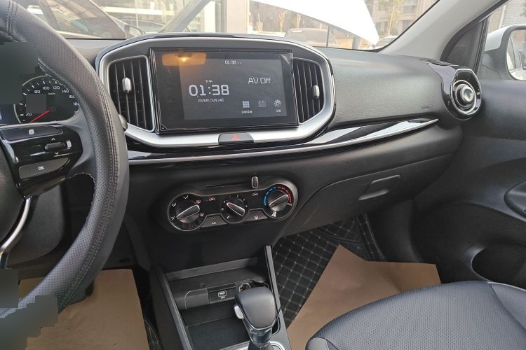 2021 Kia 奕跑 - Main View