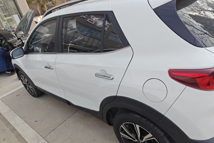 2021 Kia 奕跑 - Main View