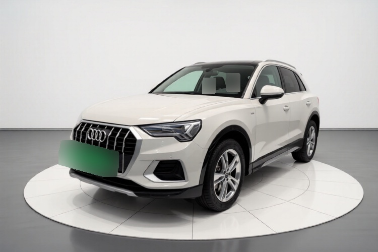 2022 Audi Q3 - Main View
