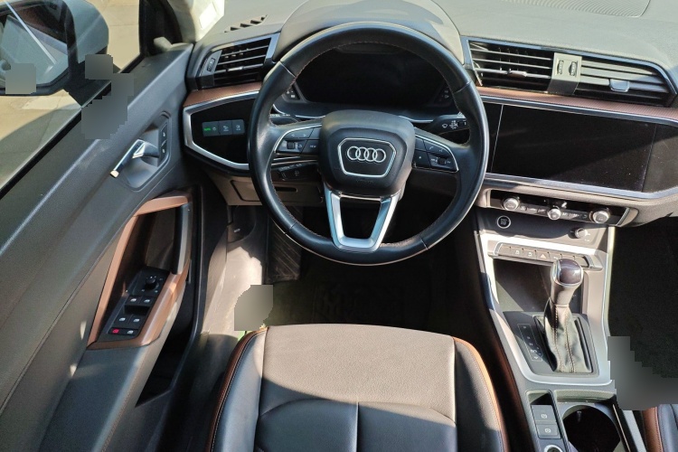 2022 Audi Q3 - Main View