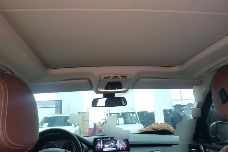 2021 BMW X5 - Main View