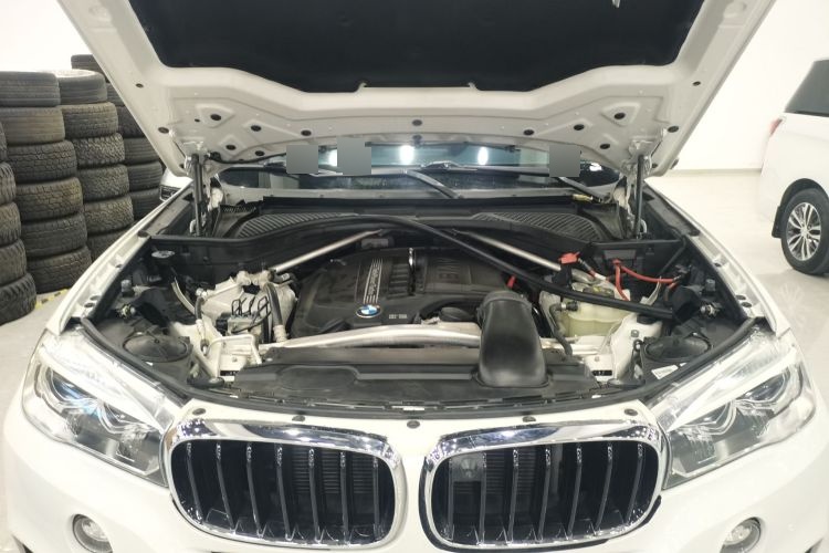 2021 BMW X5 - Main View