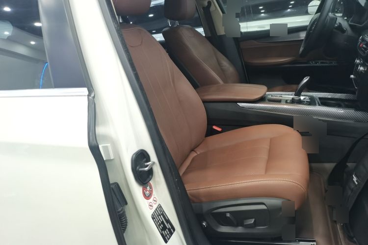 2021 BMW X5 - Main View
