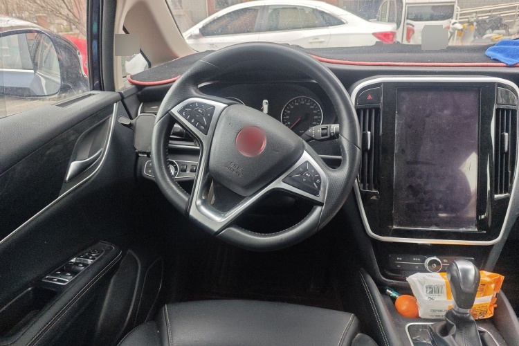 2017 BYD Song MAX - Main View