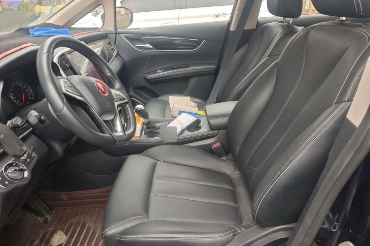 2017 BYD Song MAX - Main View