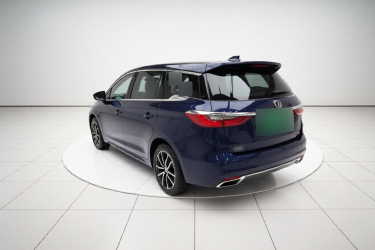 2017 BYD Song MAX - Main View