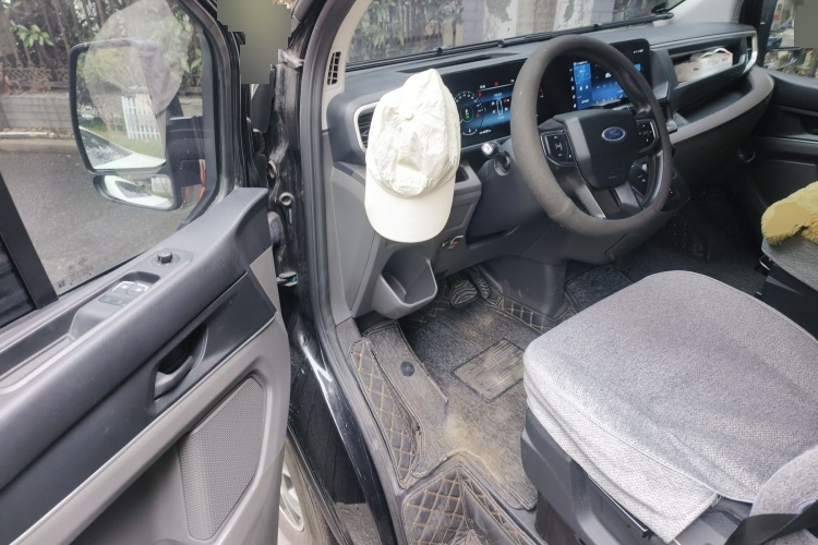 2023 Ford Transit - Main View