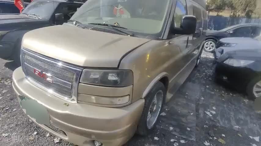 2011 GMC SAVANA - Main View