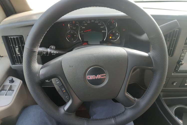 2011 GMC SAVANA - Main View