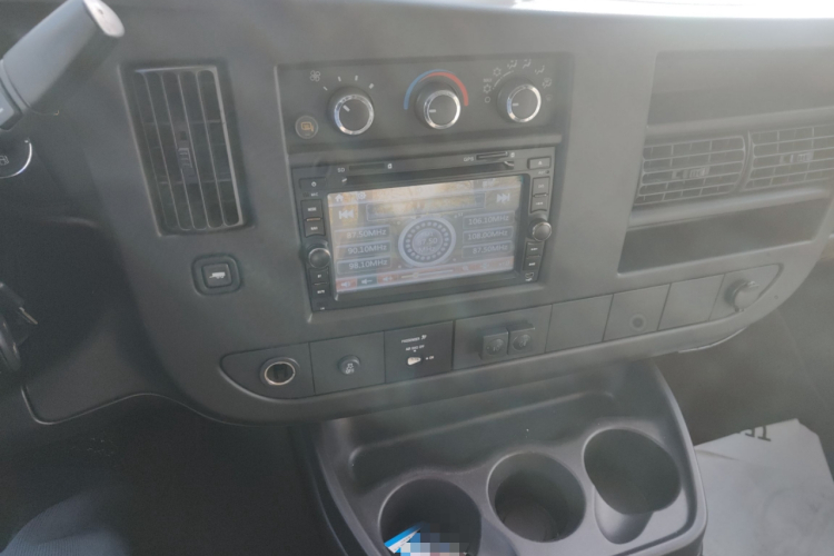 2011 GMC SAVANA - Main View