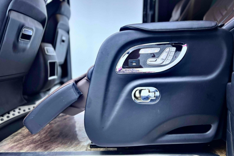 2020 Mercedes-Benz V-Class - Main View