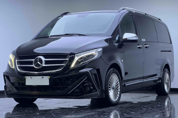 2020 Mercedes-Benz V-Class - Main View
