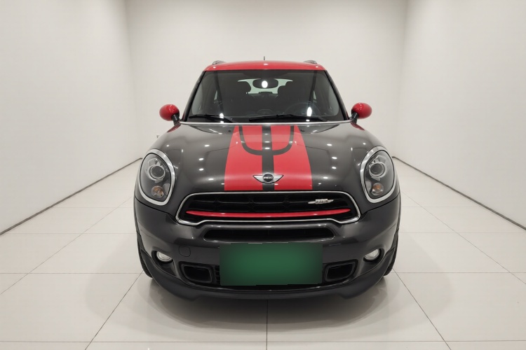 2014 MINI JCW COUNTRYMAN - Main View