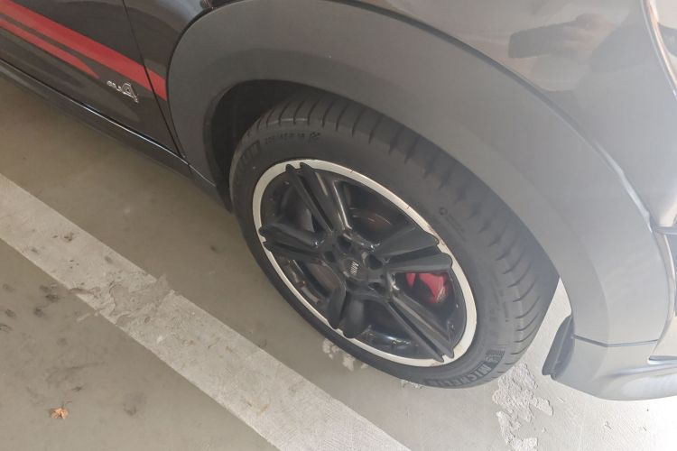 2014 MINI JCW COUNTRYMAN - Main View