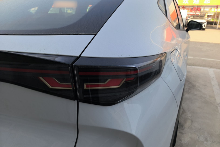 2025 Volkswagen ID.UNYX - Main View