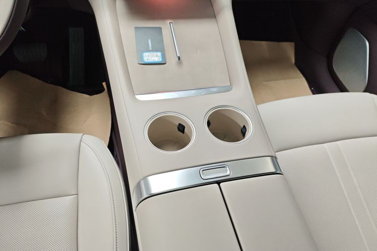 2025 Xiaomi Auto Xiaomi YU7 - Main View
