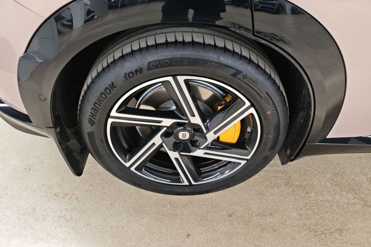 2025 Xiaomi Auto Xiaomi YU7 - Main View