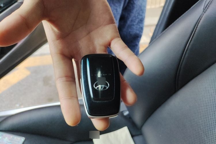 2019 Toyota 凯美瑞 - Main View
