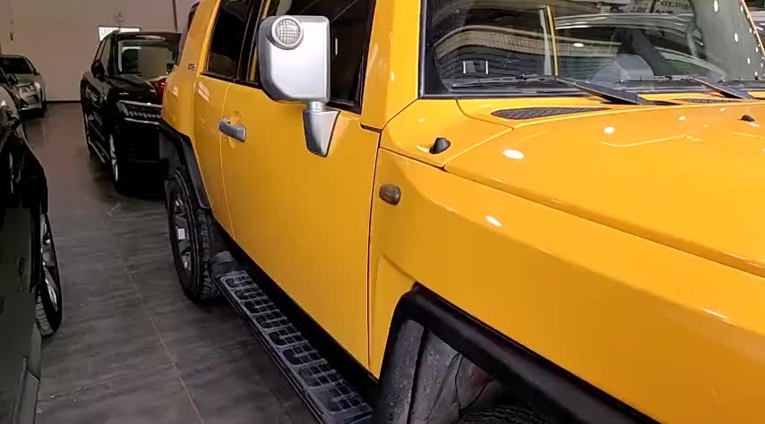 2013 Toyota FJ 酷路泽 - Main View