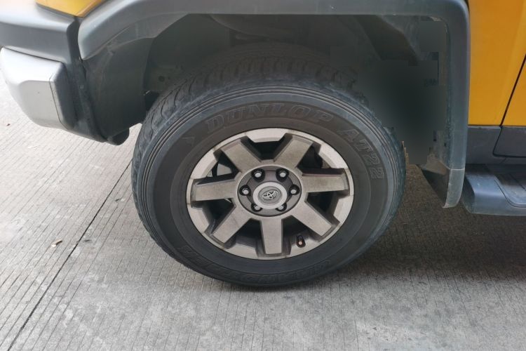 2013 Toyota FJ 酷路泽 - Main View