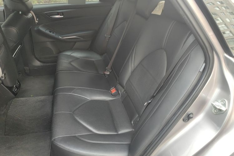 2019 Toyota Avalon - Main View