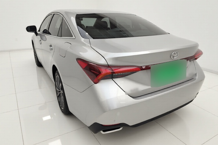 2019 Toyota Avalon - Main View