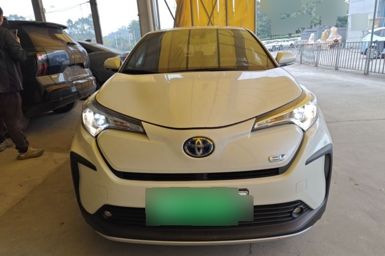 2020 Toyota C-HR EV - Main View
