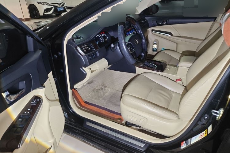 2016 Toyota Camry - Main View