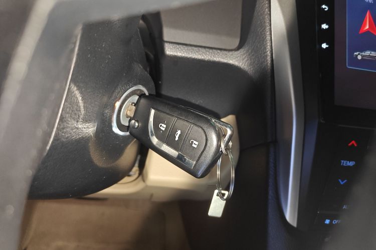 2016 Toyota Camry - Main View