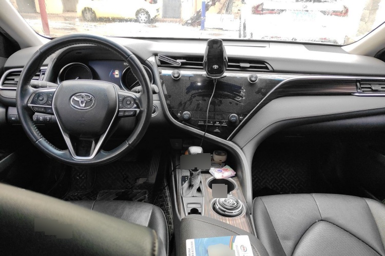 2019 Toyota Camry - Main View