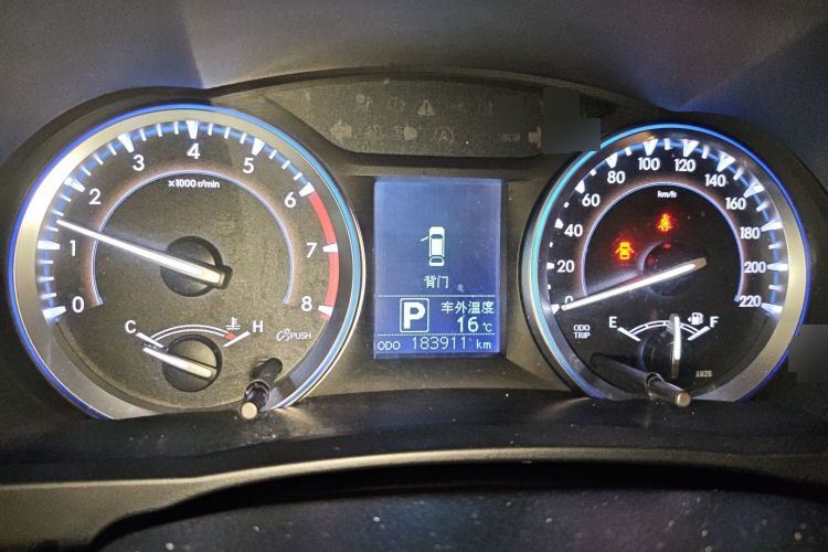 2015 Toyota Highlander - Main View