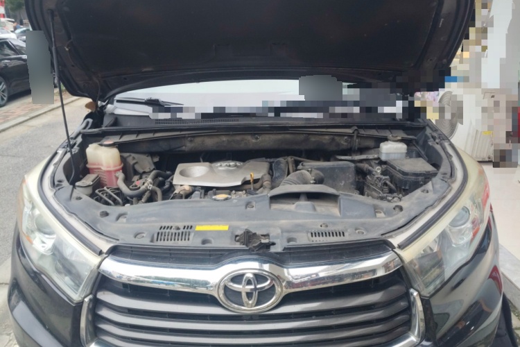 2015 Toyota Highlander - Main View