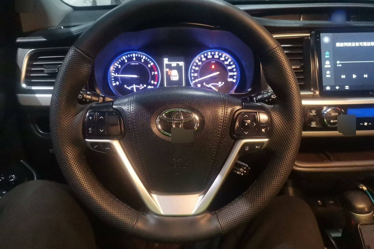 2018 Toyota Highlander - Main View
