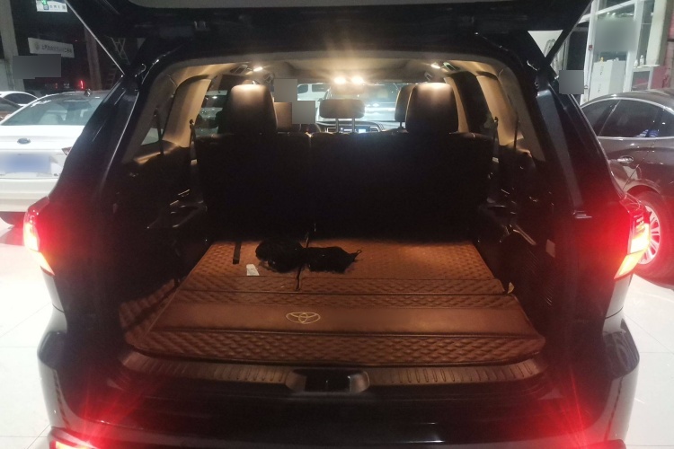 2018 Toyota Highlander - Main View