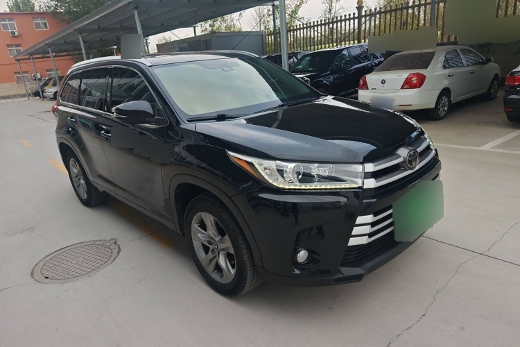 2018 Toyota Highlander - Main View