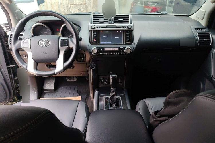 2016 Toyota Prado - Main View