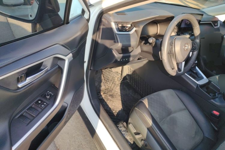 2023 Toyota RAV4 Rongfang - Main View