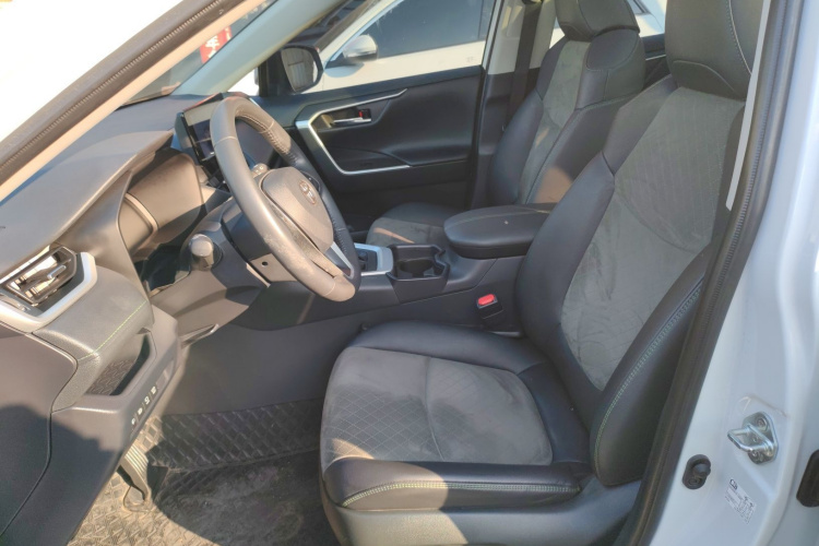 2023 Toyota RAV4 Rongfang - Main View