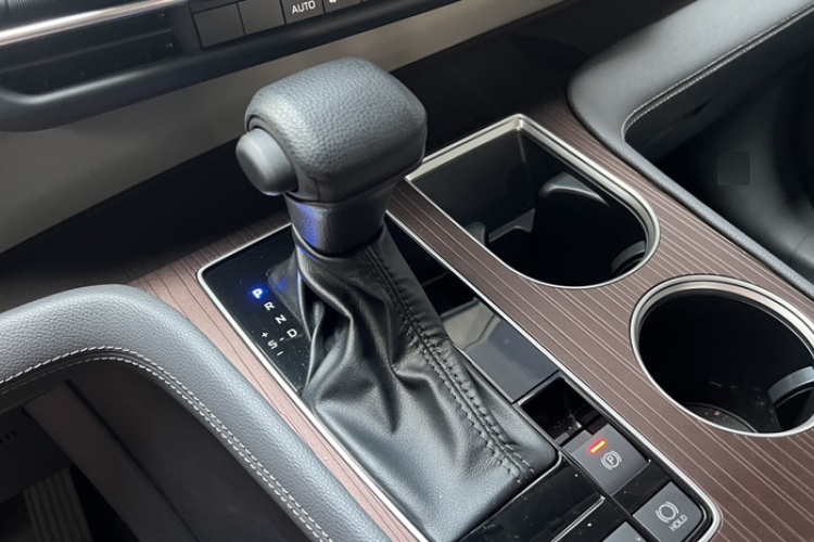 2023 Toyota Sienna - Main View
