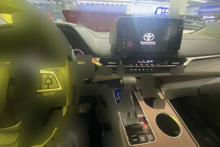 2023 Toyota Sienna - Main View