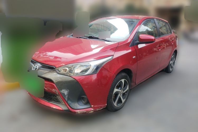 2016 Toyota YARiS L - Main View