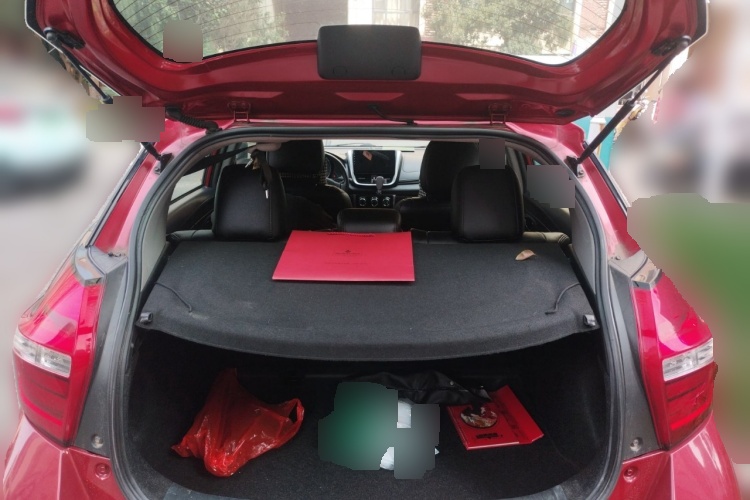 2016 Toyota YARiS L - Main View