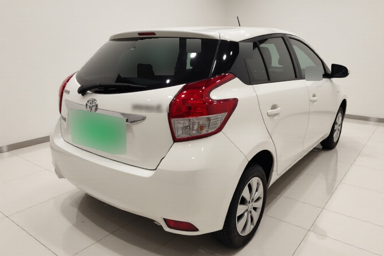 2015 Toyota YARiS L 致炫 - Main View