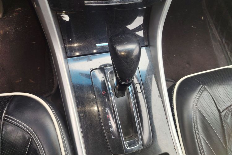 2016 Honda 雅阁 - Main View