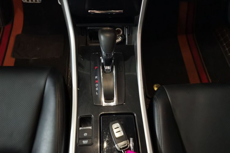 2016 Honda 雅阁 - Main View