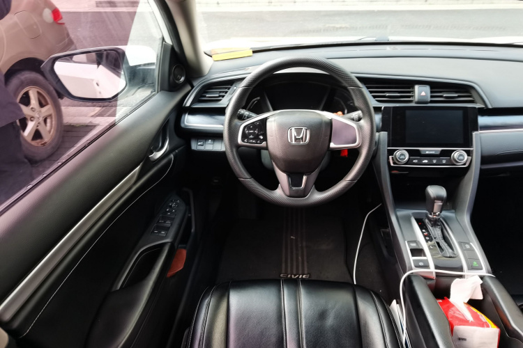 2019 Honda Civic - Main View